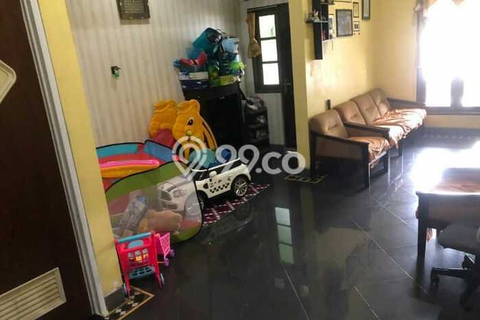 For Sale Rumah 3 Kamar Lokasi Strategis Nyaman dan Strategis di Gedangan For Sale Rumah 3 Kamar Lokasi Strategis Nyaman dan Strategis di Gedangan