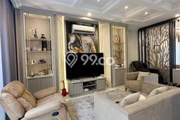 Dijual Rumah Premium dengan Fasilitas Sekitar Komplit di Dukuh Pakis, Surabaya Dijual Rumah Premium dengan Fasilitas Sekitar Komplit di Dukuh Pakis, Surabaya