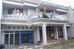 Rumah Mewah LB 500m2 Siap Pakai Desain Elegan di Surabaya Kota, Surabaya Rumah Mewah LB 500m2 Siap Pakai Desain Elegan di Surabaya Kota, Surabaya