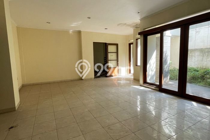 Rumah Elit Modern Siap Huni di Sayap Dago Bandung Rumah Elit Modern Siap Huni di Sayap Dago Bandung