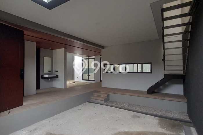 Rumah Mewah LB 265m2 Siap Pakai Desain Elegan di Kota Baru Parahyangan, Bandung Rumah Mewah LB 265m2 Siap Pakai Desain Elegan di Kota Baru Parahyangan, Bandung