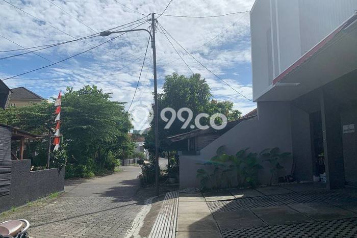 Rumah Mewah LB 300m2 Siap Huni Desain Elegan di Cijagra, Bandung Rumah Mewah LB 300m2 Siap Huni Desain Elegan di Cijagra, Bandung