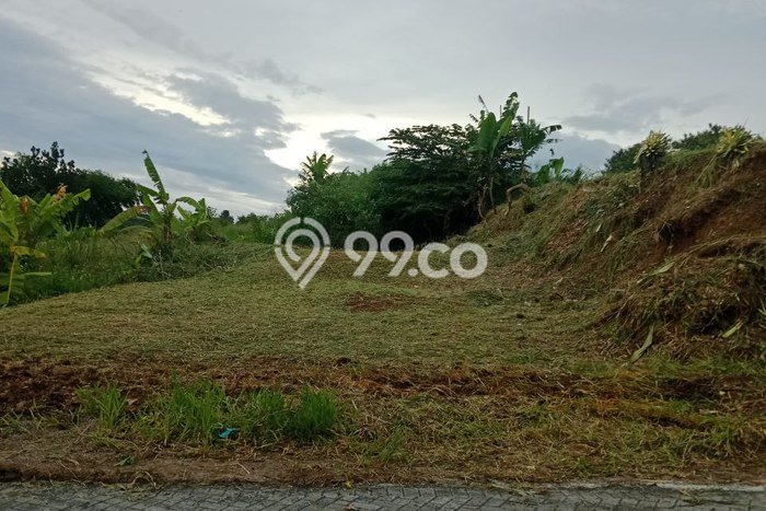 Lahan Dijual Lokasi Strategis di Bandung dengan Luas 380m2 Lahan Dijual Lokasi Strategis di Bandung dengan Luas 380m2