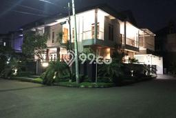 Rumah Elit Modern Tanpa Renovasi di Buah Batu Bandung Rumah Elit Modern Tanpa Renovasi di Buah Batu Bandung