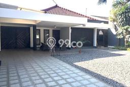 Rumah Mewah LB 350m2 Siap Pakai Desain Elegan di Geger Kalong, Bandung Rumah Mewah LB 350m2 Siap Pakai Desain Elegan di Geger Kalong, Bandung