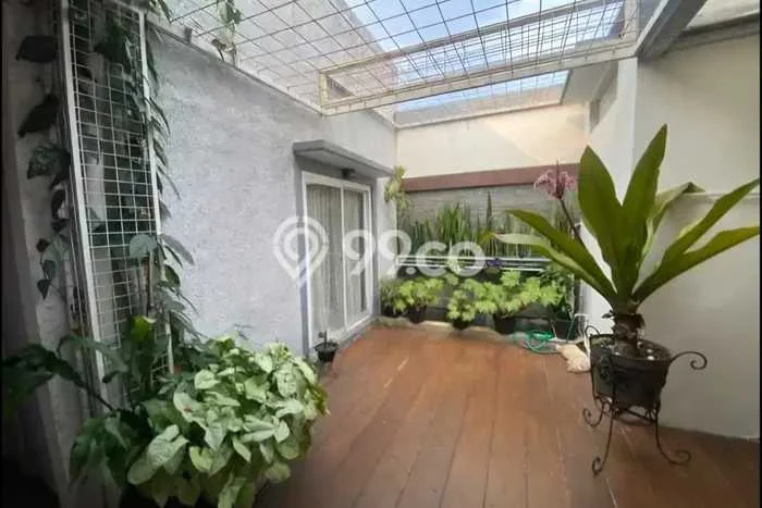 Rumah Elit Modern Siap Huni di Pasteur Bandung Rumah Elit Modern Siap Huni di Pasteur Bandung