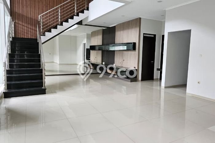 Hunian Eksklusif Siap Huni LT 350m2 di Batununggal, Bandung Hunian Eksklusif Siap Huni LT 350m2 di Batununggal, Bandung