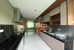 Rumah Mewah LB 526m2 Siap Huni Desain Elegan di Kota Baru Parahyangan, Bandung Rumah Mewah LB 526m2 Siap Huni Desain Elegan di Kota Baru Parahyangan, Bandung