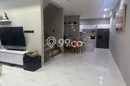 Siap Huni Hunian Elit 4 Kamar di Cengkareng Dekat ke Mana Saja Siap Huni Hunian Elit 4 Kamar di Cengkareng Dekat ke Mana Saja
