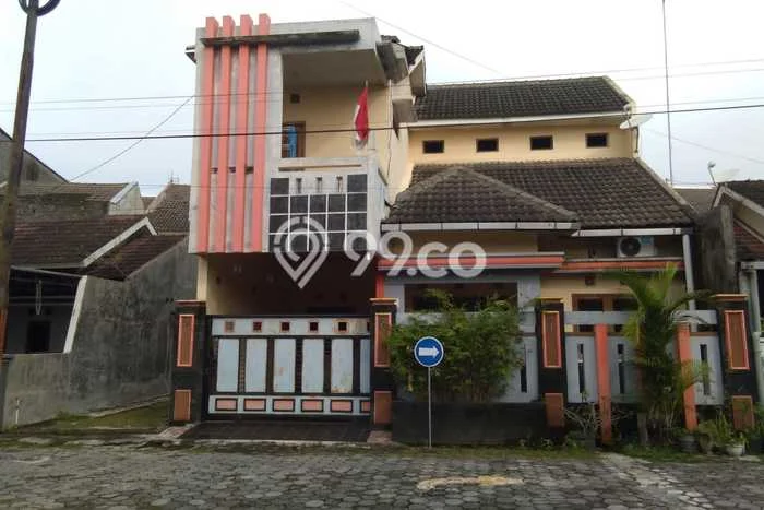 Dijual Rumah Strategis Bagus Punya 3 KT di Colomadu Karanganyar SHM Dijual Rumah Strategis Bagus Punya 3 KT di Colomadu Karanganyar SHM