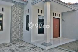 Jual Rumah Strategis Bagus Punya 3 KT di Colomadu Karanganyar SHM Jual Rumah Strategis Bagus Punya 3 KT di Colomadu Karanganyar SHM