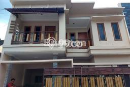 Rumah Strategis Modern Lb 161m2 di Colomadu, Karanganyar Rumah Strategis Modern Lb 161m2 di Colomadu, Karanganyar