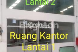 Lokasi Strategis! Dijual Gudang Bisnis di Gilingan, Solo Kondisi Bagus Lokasi Strategis! Dijual Gudang Bisnis di Gilingan, Solo Kondisi Bagus