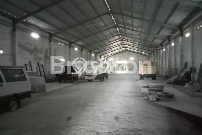 Gudang Bagus Dijual LB 2000m2 Lokasi Strategis Sukoharjo Area Cocok untuk Bisnis Gudang Bagus Dijual LB 2000m2 Lokasi Strategis Sukoharjo Area Cocok untuk Bisnis
