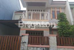 Dijual Rumah 4 Kamar Lokasi Ideal Nyaman dan Strategis di Banyuanyar Dijual Rumah 4 Kamar Lokasi Ideal Nyaman dan Strategis di Banyuanyar