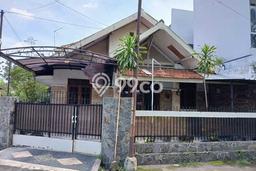 Jual Rumah Favorit Siap Huni LB 200m2 di Banyuanyar, Solo Jual Rumah Favorit Siap Huni LB 200m2 di Banyuanyar, Solo