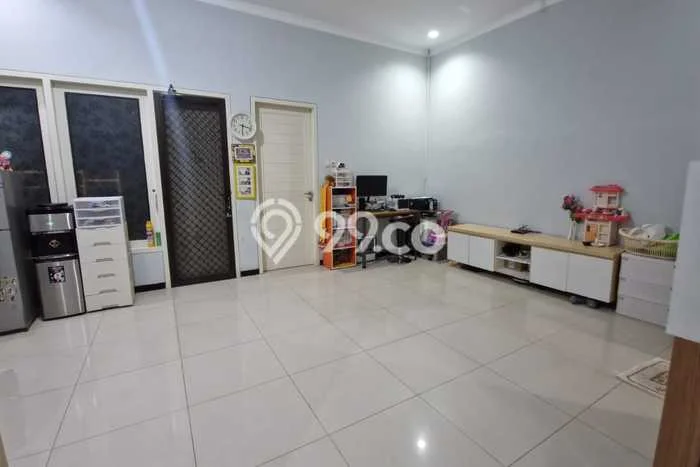 For Sale Rumah 3 Kamar Lokasi Strategis Nyaman dan Strategis di Bulak For Sale Rumah 3 Kamar Lokasi Strategis Nyaman dan Strategis di Bulak