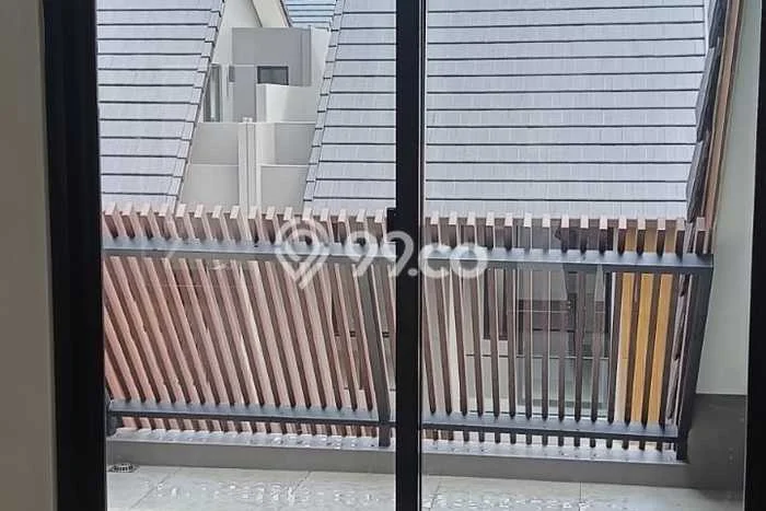 Disewakan Rumah Harga Terjangkau di Summarecon Crown Gading Bekasi Punya 5 Kamar Tidur Disewakan Rumah Harga Terjangkau di Summarecon Crown Gading Bekasi Punya 5 Kamar Tidur