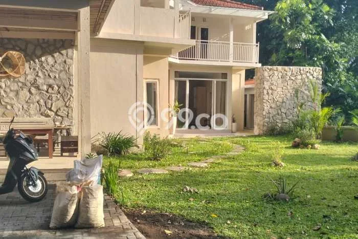 Vila di Denpasar Utara, Area 305m2m², Dekat ke Fasilitas Umum Vila di Denpasar Utara, Area 305m2m², Dekat ke Fasilitas Umum