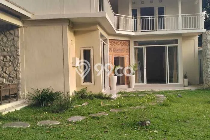 Vila di Denpasar Utara, Area 305m2m², Dekat ke Fasilitas Umum Vila di Denpasar Utara, Area 305m2m², Dekat ke Fasilitas Umum