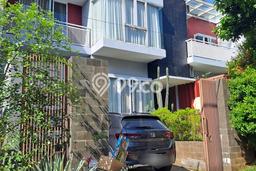 Rumah Eksklusif Siap Huni LT 180m2 di Jatisampurna, Bekasi Rumah Eksklusif Siap Huni LT 180m2 di Jatisampurna, Bekasi