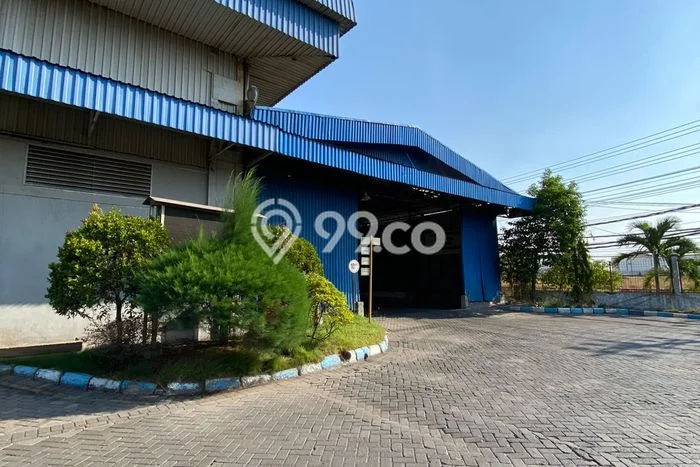 Gudang Bagus LT 107940m2 LB 40000m2 Dijual di Manyar Gresik Gudang Bagus LT 107940m2 LB 40000m2 Dijual di Manyar Gresik