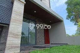 Dijual Rumah Mewah Megah Dengan View Eksklusif di Pakuwon Indah, Surabaya Dijual Rumah Mewah Megah Dengan View Eksklusif di Pakuwon Indah, Surabaya