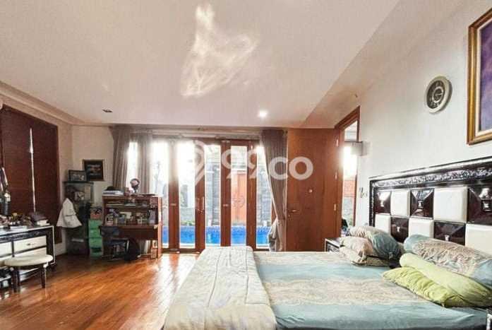 Rumah Mewah Siap Huni LT 420m2 di Pondok Aren, Tangerang Selatan Rumah Mewah Siap Huni LT 420m2 di Pondok Aren, Tangerang Selatan