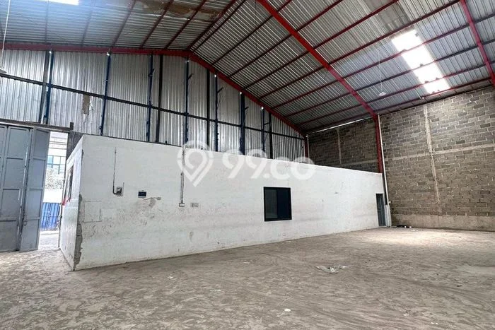 SEWA TERBAIK! Gudang di , Luas 850m2m², Jalan Strategis SEWA TERBAIK! Gudang di , Luas 850m2m², Jalan Strategis