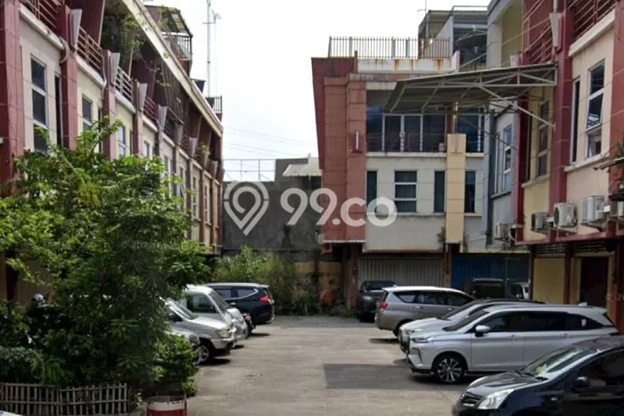 Ruko Dijual di Jakarta Utara LT 64m2 & LB 288m2 Lokasi Terbaik! Ruko Dijual di Jakarta Utara LT 64m2 & LB 288m2 Lokasi Terbaik!