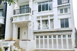Jual Rumah Mewah Megah Dengan View Eksklusif di Pantai Indah Kapuk, Jakarta Utara Jual Rumah Mewah Megah Dengan View Eksklusif di Pantai Indah Kapuk, Jakarta Utara
