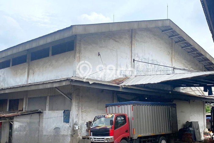 Gudang Dijual di Jakarta Timur LT 3300m2 & LB 1322m2 Lokasi Terbaik! Gudang Dijual di Jakarta Timur LT 3300m2 & LB 1322m2 Lokasi Terbaik!