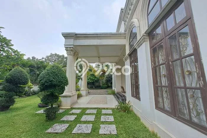 Hunian Mewah Dijual LT 1314m2 di Cibinong, Bogor Hunian Mewah Dijual LT 1314m2 di Cibinong, Bogor