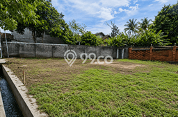 Tanah Kosong Dijual di Sleman dengan Area 258m2 Tanah Kosong Dijual di Sleman dengan Area 258m2