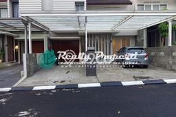 Rumah Mewah LB 183m2 Siap Pakai Desain Elegan di Pinang Ranti, Jakarta Timur Rumah Mewah LB 183m2 Siap Pakai Desain Elegan di Pinang Ranti, Jakarta Timur