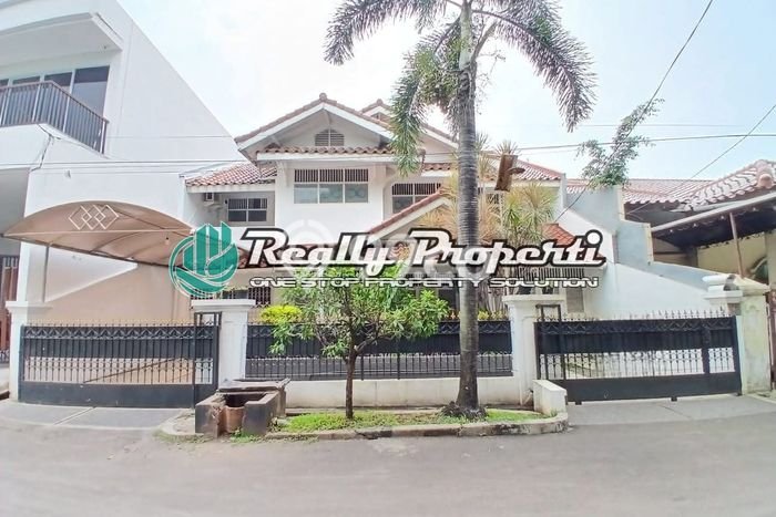 Dijual Rumah Luas Megah Dengan View Eksklusif di Jatiwaringin, Bekasi Dijual Rumah Luas Megah Dengan View Eksklusif di Jatiwaringin, Bekasi