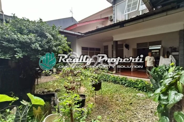 Dijual Rumah Mewah Elegan Dengan View Cantik di Jatiwaringin, Bekasi Dijual Rumah Mewah Elegan Dengan View Cantik di Jatiwaringin, Bekasi