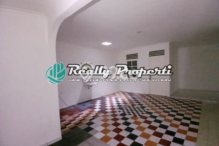 Dijual Hunian Rumah Terawat 3 Kamar di Margahayu, Bekasi Dijual Hunian Rumah Terawat 3 Kamar di Margahayu, Bekasi
