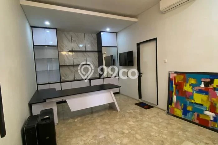 Disewakan Cepat Rumah Kondisi Baik di Kawasan Kebayoran Baru, Jakarta Selatan Disewakan Cepat Rumah Kondisi Baik di Kawasan Kebayoran Baru, Jakarta Selatan
