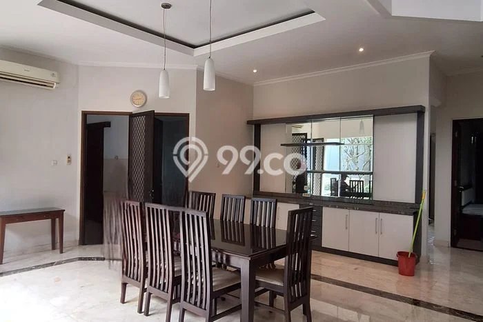 Disewakan Rumah Murah di Sukomanunggal Surabaya Punya 5 KT Disewakan Rumah Murah di Sukomanunggal Surabaya Punya 5 KT