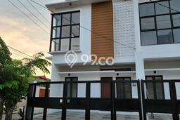Rumah Modern 3 KT di Darmo permai Surabaya Unfurnished Rumah Modern 3 KT di Darmo permai Surabaya Unfurnished
