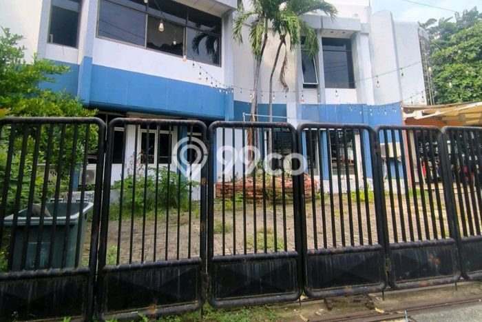 Hot Offer Hunian Premium Ideal dan Luas di Sawahan, Surabaya Hot Offer Hunian Premium Ideal dan Luas di Sawahan, Surabaya