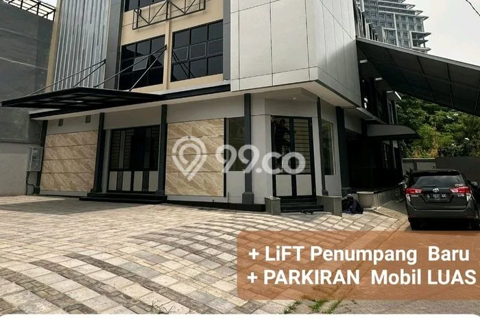 Ruko Disewa di Surabaya dengan LB 990m2 Area Komersial Ramai Ruko Disewa di Surabaya dengan LB 990m2 Area Komersial Ramai
