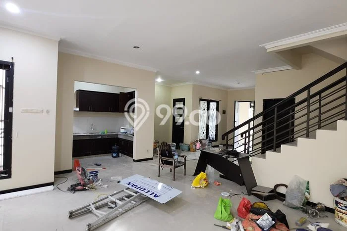 Rumah Cantik Siap Huni Di Wiyung Luas 200m2 Aman Rumah Cantik Siap Huni Di Wiyung Luas 200m2 Aman