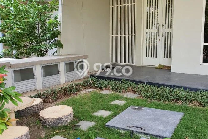 Rumah sewa siap huni 5 KT di Pakuwon Indah, Surabaya Rumah sewa siap huni 5 KT di Pakuwon Indah, Surabaya