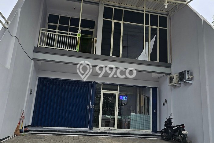 Area Ramai! Ruko Dijual di Wiyung untuk Bisnis Luas Bangunan 190m2 Area Ramai! Ruko Dijual di Wiyung untuk Bisnis Luas Bangunan 190m2