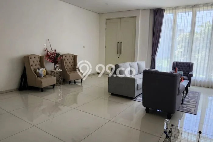Rumah LT 312m2m² / LB 400m2m² Fasilitas Gym di , Surabaya Rumah LT 312m2m² / LB 400m2m² Fasilitas Gym di , Surabaya