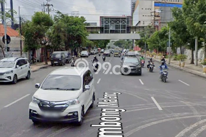 Rumah Mewah Siap Huni LT 1800m2 di Genteng, Surabaya Rumah Mewah Siap Huni LT 1800m2 di Genteng, Surabaya