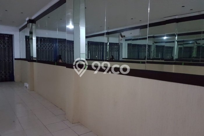 Unit Komersial Disewakan di Surabaya Area Strategis Harga Kompetitif Unit Komersial Disewakan di Surabaya Area Strategis Harga Kompetitif