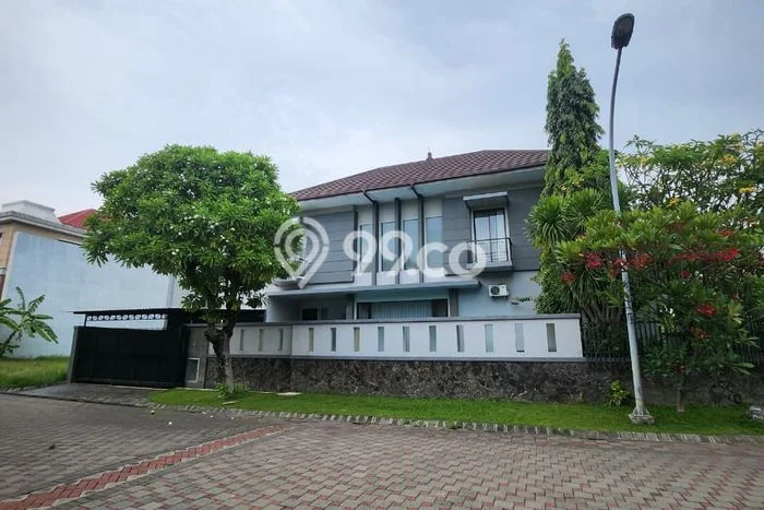 Disewakan! Rumah 4 Kamar Tidur &
3 Kamar Mandi di Sukomanunggal, Surabaya Disewakan! Rumah 4 Kamar Tidur &
3 Kamar Mandi di Sukomanunggal, Surabaya